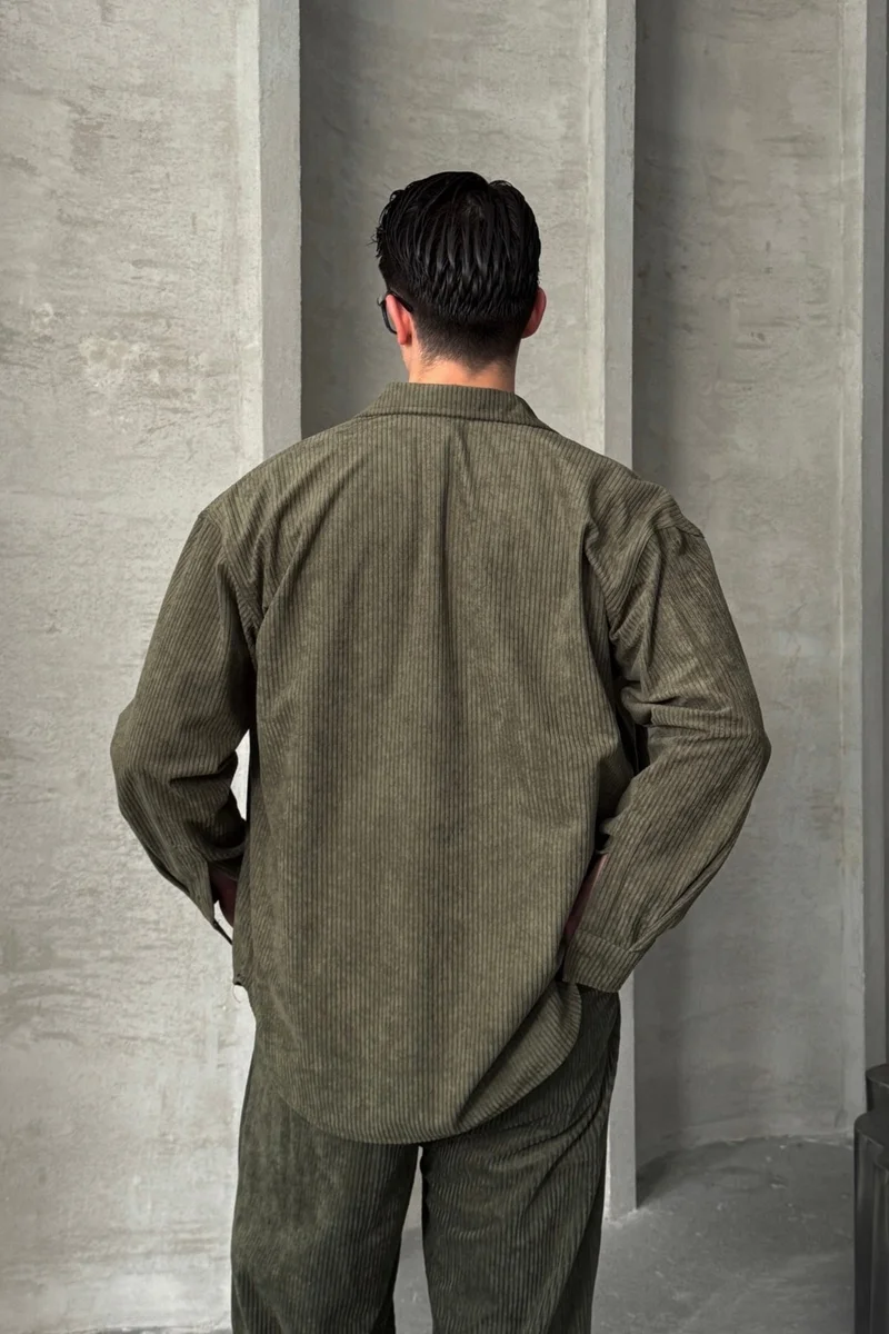 HYMAN Men's Oversize Cut Velvet Shirt