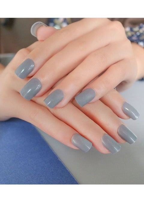 12 Pieces artificial nails with distinctive and elegant design are easy to install and are one of the wonderful women accessories
