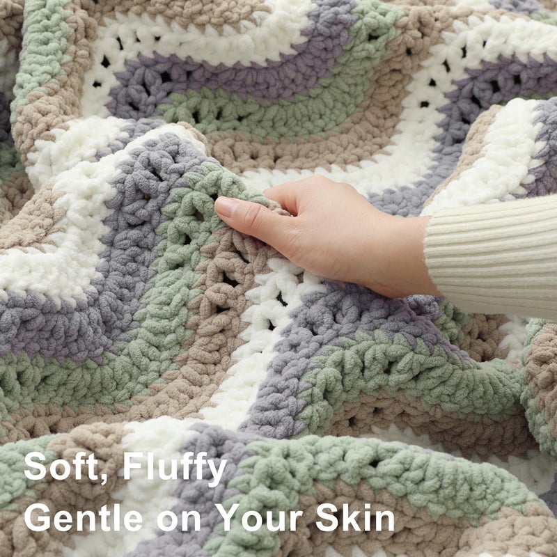 Knyteruna #6 Super Bulky Blanket Yarn for Crocheting - 4 Skeins(Each 10.5oz/300g, 220yds/201m), Chunky Chenille Thick Plush Big Soft Yarn for Crocheting Knitting Blankets, Light Grey - Image 4