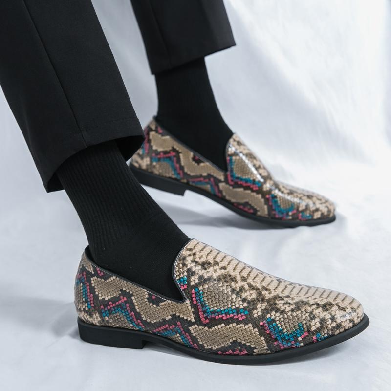 Slip-On Loafers Men'S Business Casual Leather Shoes Tassel Autumn British Style High-End Wedding Groom'S Shoes Large Size - Image 3