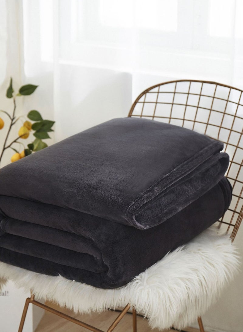 Hemming Style Solid Color Lightweight Flannel Blanket Coral Velvet Blanket Family Sofa Bedding Fabric Dark Grey