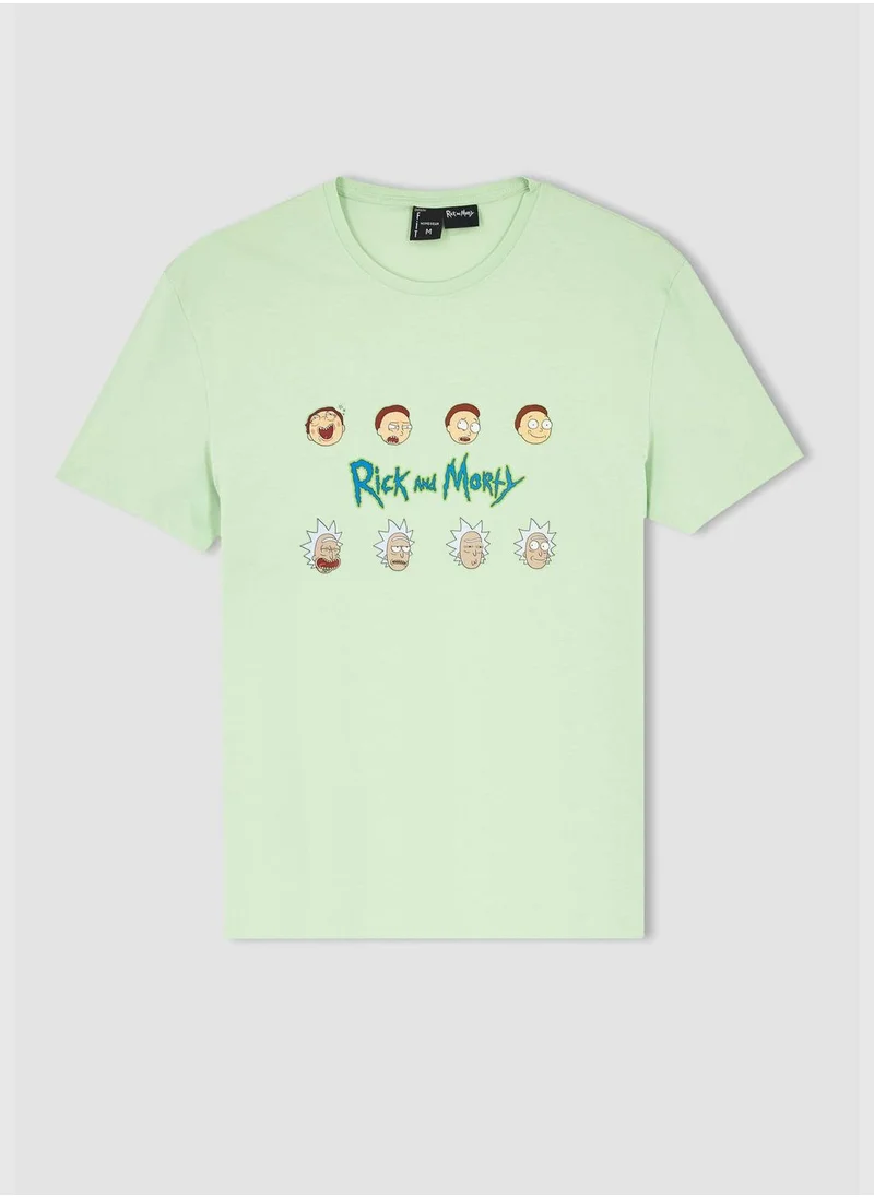 DeFacto Regular Fit Short Sleeve Rick And Morty Print Pyjama Set