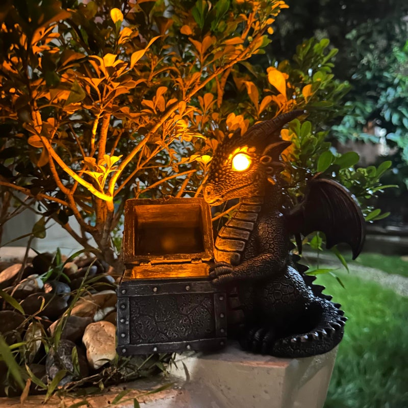 Jy.Cozy حديقة التنين تمثال يعمل بالطاقة الشمسية في الهواء الطلق تمثال ديكور لطيف وعقد الكنز متوهجة الصدر الراتنج النحت ديكور المنزل للشرفة فناء الحديقة ساحة المزرعة هووسورمينغ هدية زخرفة - Image 1