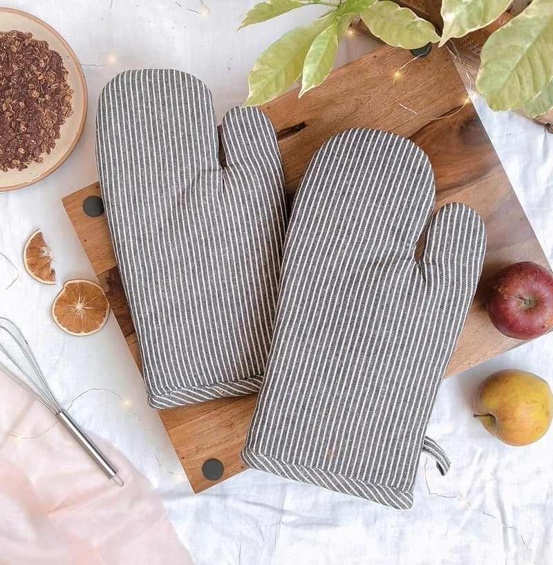 PIXEL HOME Cotton Microwave Oven Mittens - Set of 2 Heat Resistant Gloves (Grey Pin Stripe) - Image 1