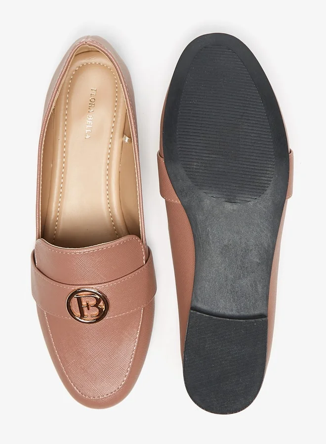 فلورا بيلا من شو إكسبرس Textured Slip-On Loafers with Metal Accent