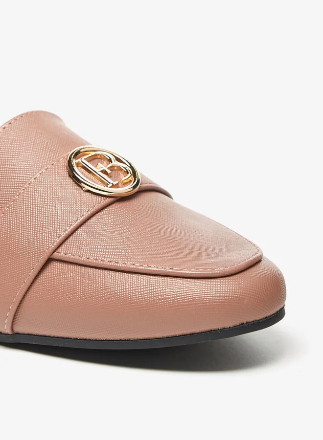 فلورا بيلا من شو إكسبرس Textured Slip-On Loafers with Metal Accent
