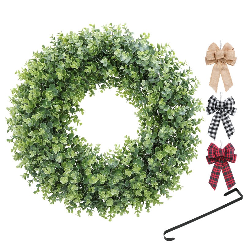 KuiMen إكليل كويمن من خشب البوكس 18 بوصة مع 3 أشرطة قابلة للتبديل و1 شماعة إكليل صناعي لفصل الربيع والصيف والخريف أو الشتاء للإستخدام الداخلي والخارجي على الباب الأمامي