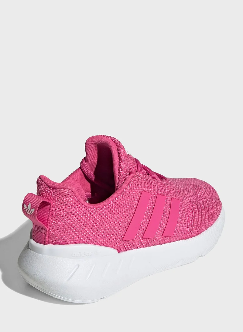 adidas Originals Kids Swift Run 22