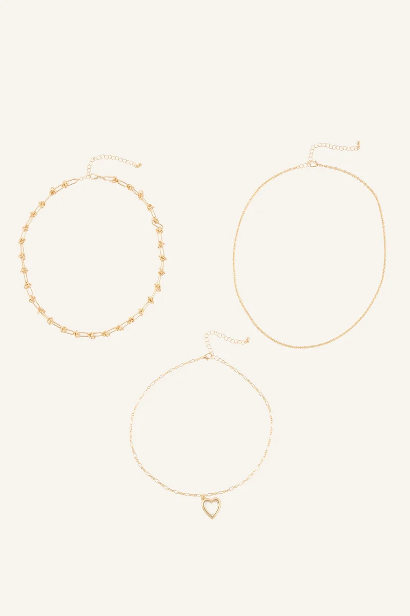 Woman 3 Piece Necklace