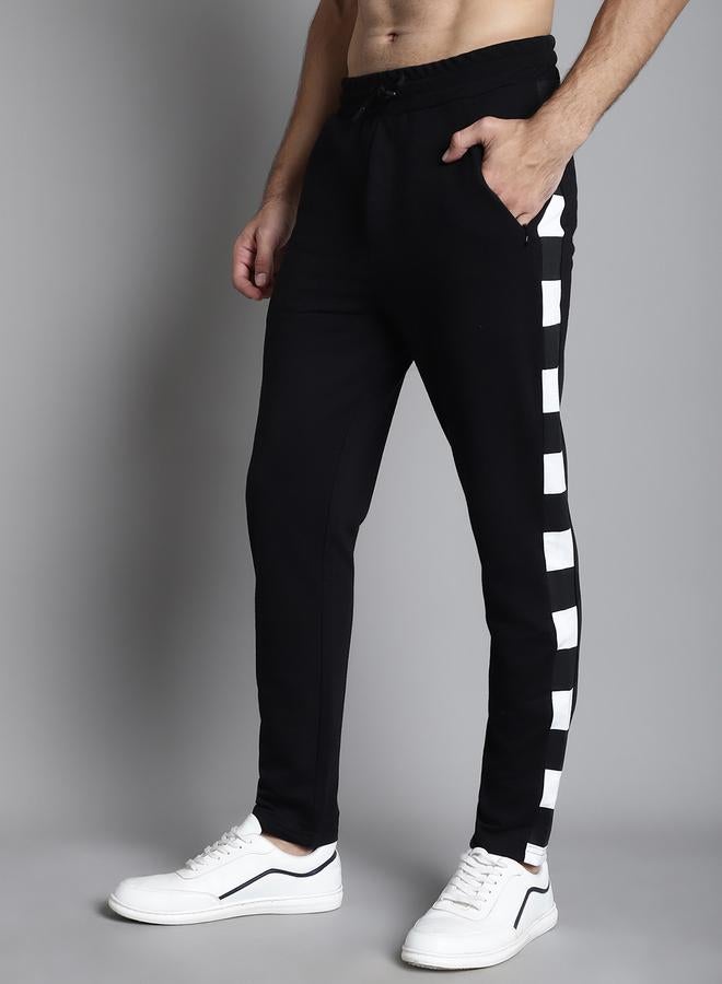 تايك تو بنطلون رياضي رجالي بخصر مطاطي وخطوط جانبية أسود من دور - Image 3