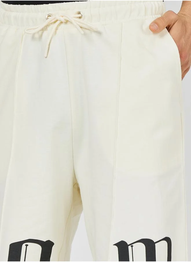 ستايلي Oversized Pintuck Calm Print Shorts