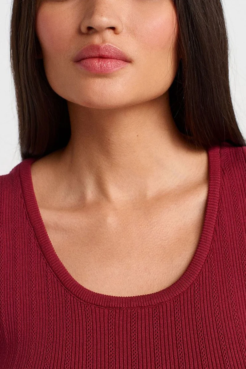 Dilvin Burgundy Red DILVIN Ribbed Sleeveless Slim-fit Blouse for Women | Best Price UAE