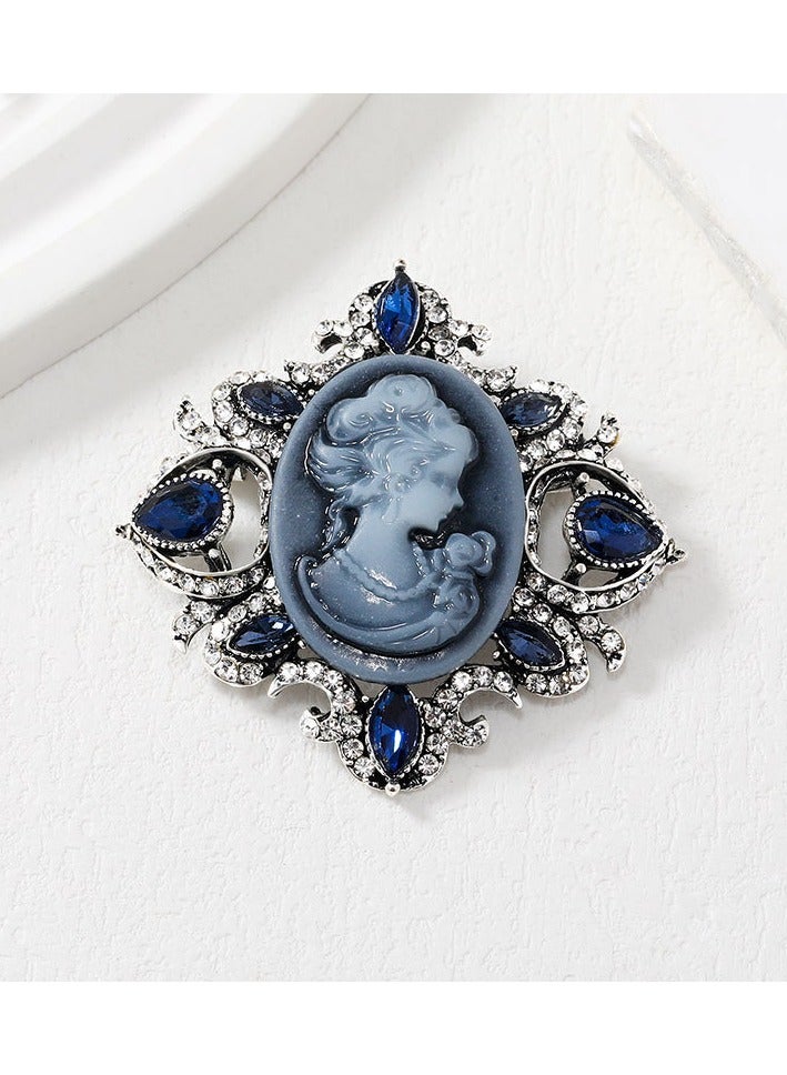 Embossed brooch - Image 1