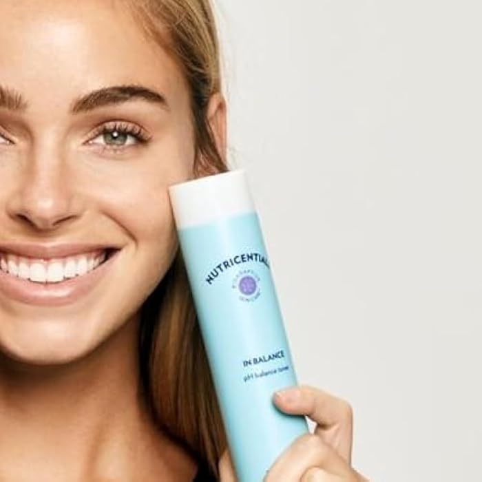 Nu Skin NuSkin Nutricentials in Balance pH Balance Toner | Toner with Bioadaptive Botanicals | Reduces Pores & Restores pH | Perfect After Removing Makeup to Help Your Skincare Routine | 150ml | 1 Pack - Image 3