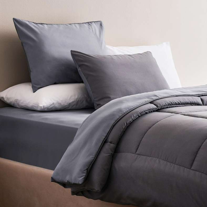 Pan Home Everyday 3-piece Reversible King Comforter Set 220x240cm - Silver/ Grey - Image 1