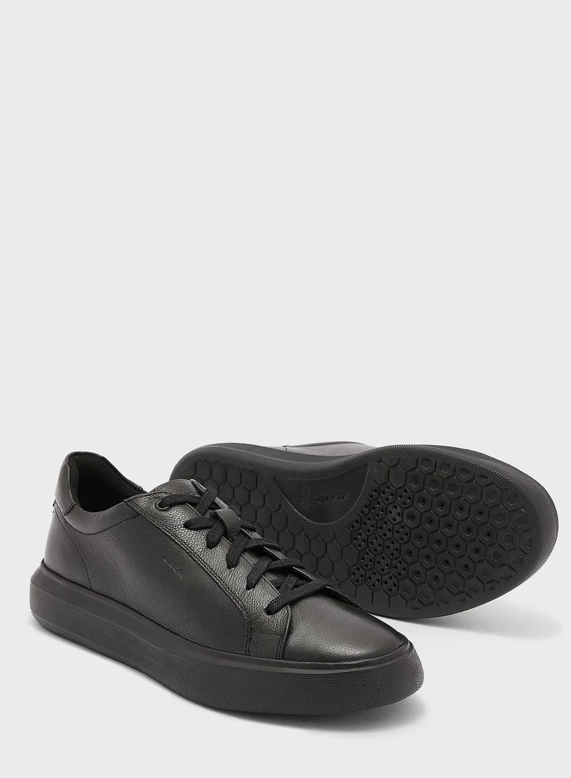 GEOX U Deiven B Low Top Sneakers