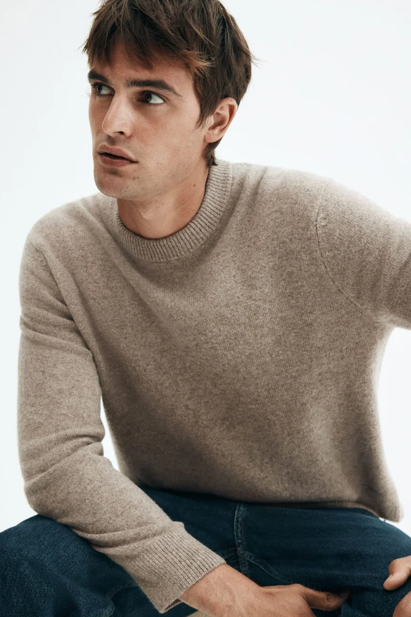 اتش اند ام كنزة صوف محبوكة بقصة عادية