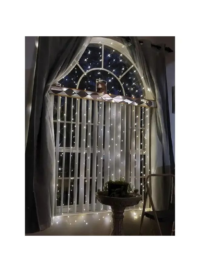 Polychromatic Curtain String Lights 100LED 9.8ft By 9.8ft USB Powered 8 Modes - Image 4