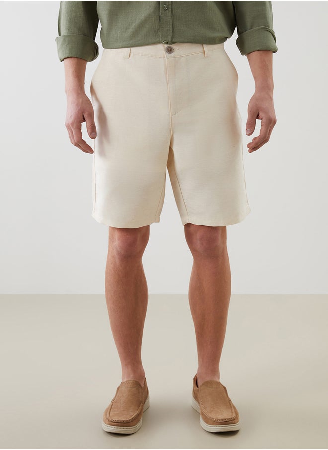 LC WAIKIKI Standard Fit Linen Blend Men's Shorts  - Image 2