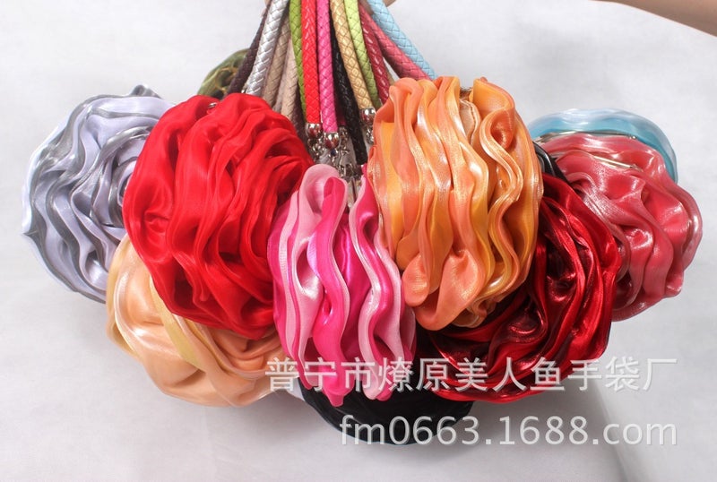 Red Rose Flower Bag Silk Bridal Wedding Bag Banquet Bag New Mini Girl Handbag - Image 4
