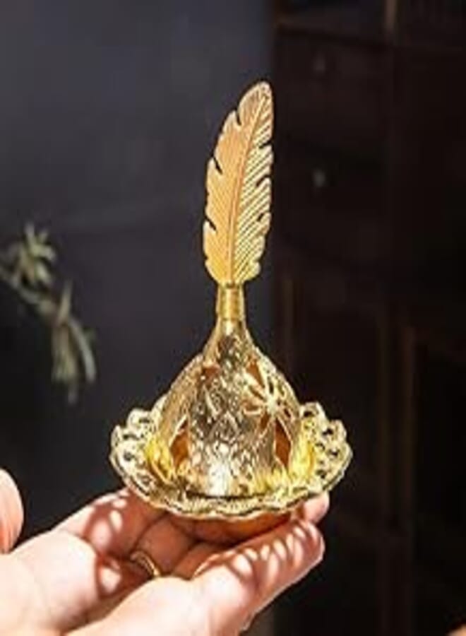Gold Eid Incense Burner Vintage Arabic Style Metal Incense Burner Aromatherapy Incense Holder Candle Holder for Islamic Ramadan Mubarak Eid Decorations (4) 