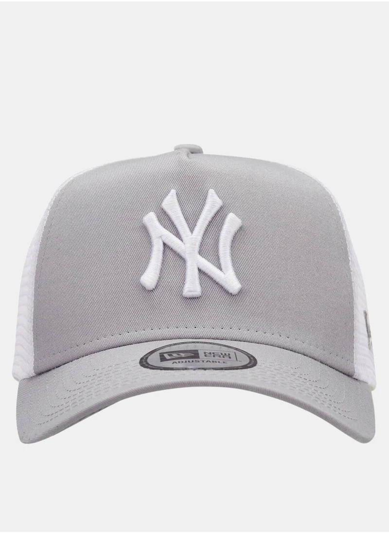 نيو ايرا Men's MLB New York Yankees 9FORTY A Frame Trucker Cap