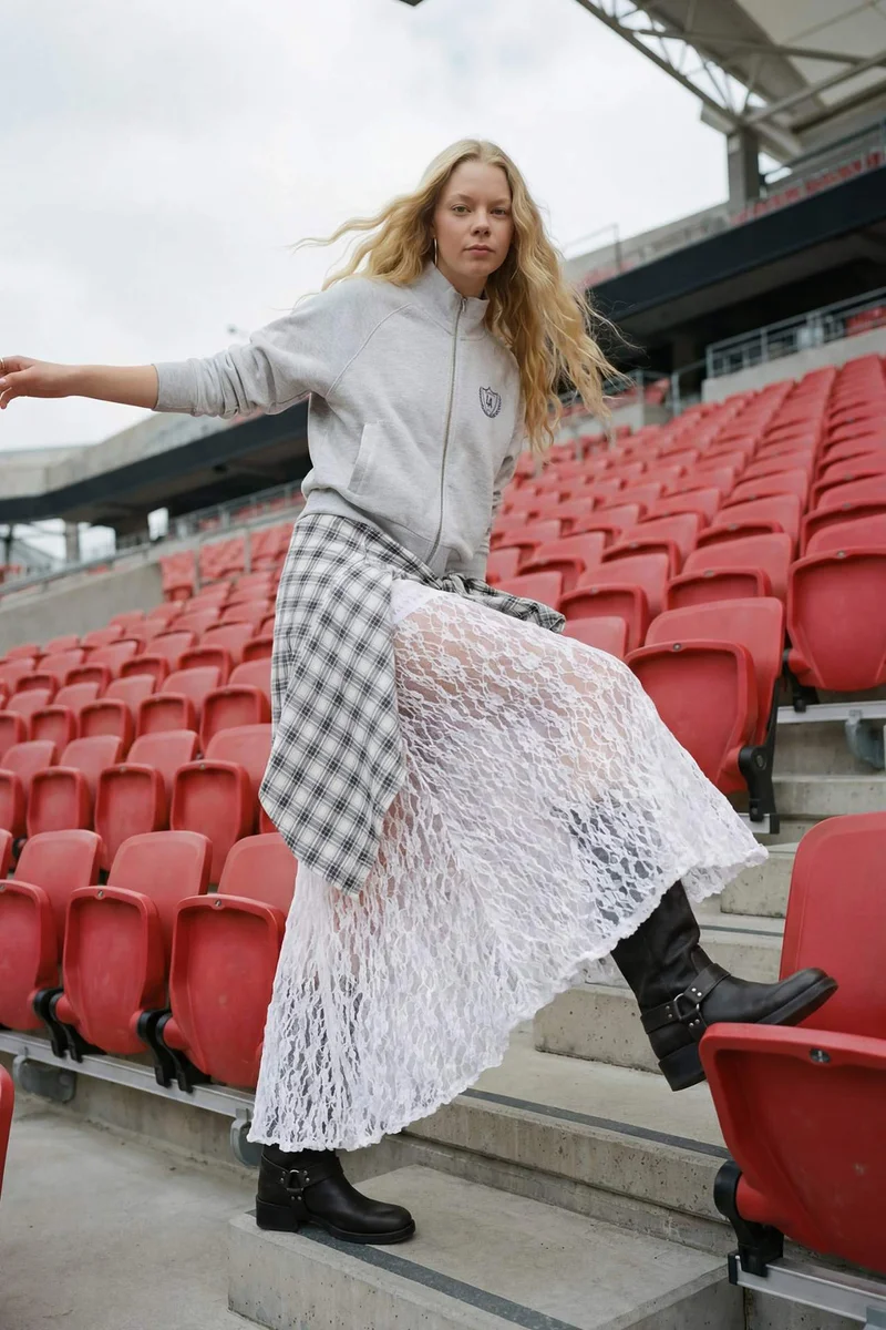 ديفاكتو A Line High Waist Lace Maxi Skirt