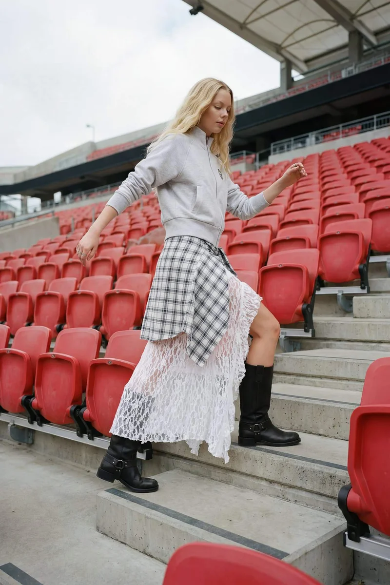 ديفاكتو A Line High Waist Lace Maxi Skirt
