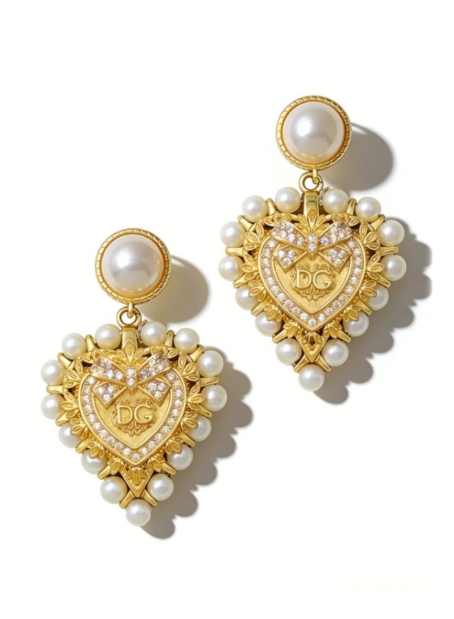 D&G DG Retro love Pearl earrings light luxury studded letter earrings court style dress earrings. - Image 1