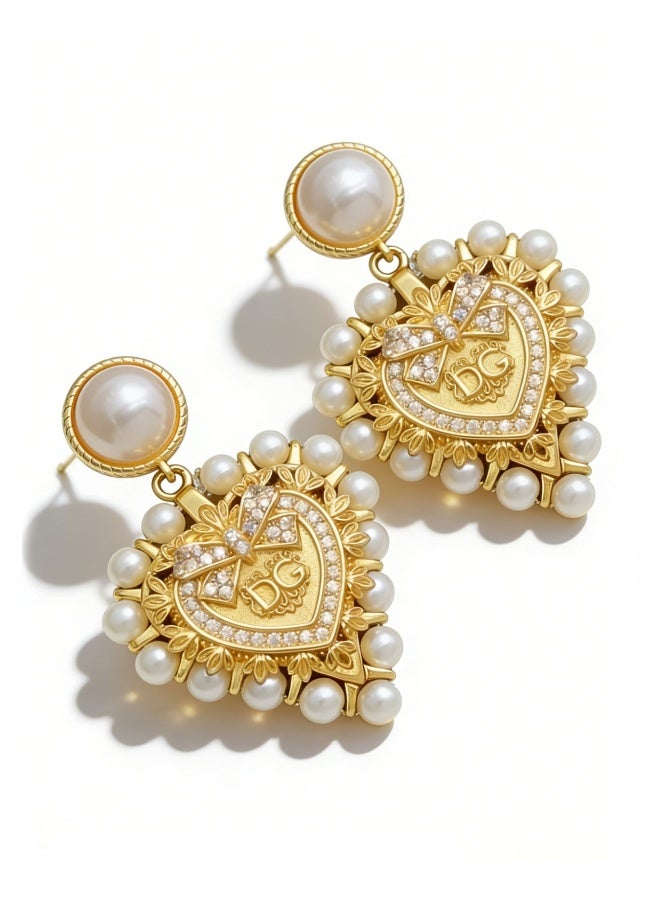 D&G DG Retro love Pearl earrings light luxury studded letter earrings court style dress earrings. - Image 3