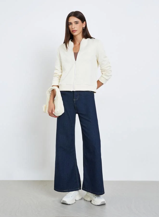 تايك تو جاكيت بسحاب وأكمام طويلة بنقشة بارزة