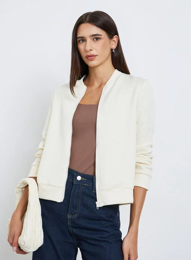 تايك تو جاكيت بسحاب وأكمام طويلة بنقشة بارزة