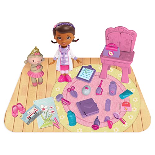 Doc McStuffins مجموعة لعب دكتور مكستوفينز المحمولة لامبي 20 قطعة، دمية دكتور مكستوفينز، شخصية لامبي، 16 أداة وإكسسوار، حقيبة حمل، ألعاب أطفال مرخصة رسميًا للأعمار من 3 سنوات فما فوق - Image 3