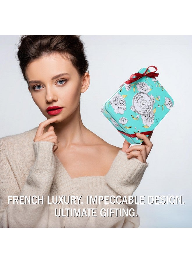 لا شاتلين مجموعة هدايا عيد الأم من كريم اليد ثلاثي القصدير، لوشن طبيعي لليدين مصنوع في فرنسا مع 20% من زبدة الشيا العضوية المرطبة (غاردينيا الجريب فروت الأبيض والحمضيات) 3 × 1 أونصة سائلة. أوز. - Image 3