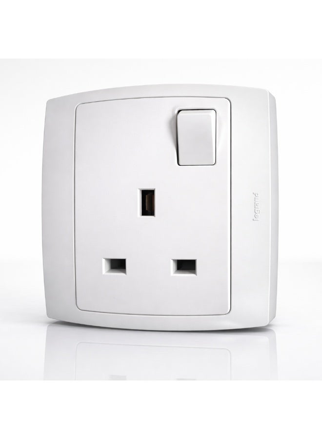 Legrand Mallia 13A 1 Gang Switched Socket Outlet White | Single Pole BS Socket 86x86mm | Made in France | Code 281111 - Image 1