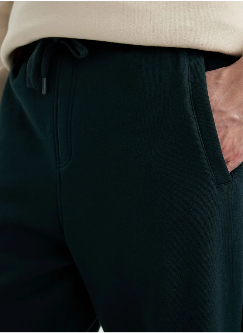 ديفاكتو Standard Fit Drawstring Elasticated Hem Basic Plain Jogger Sweatpants
