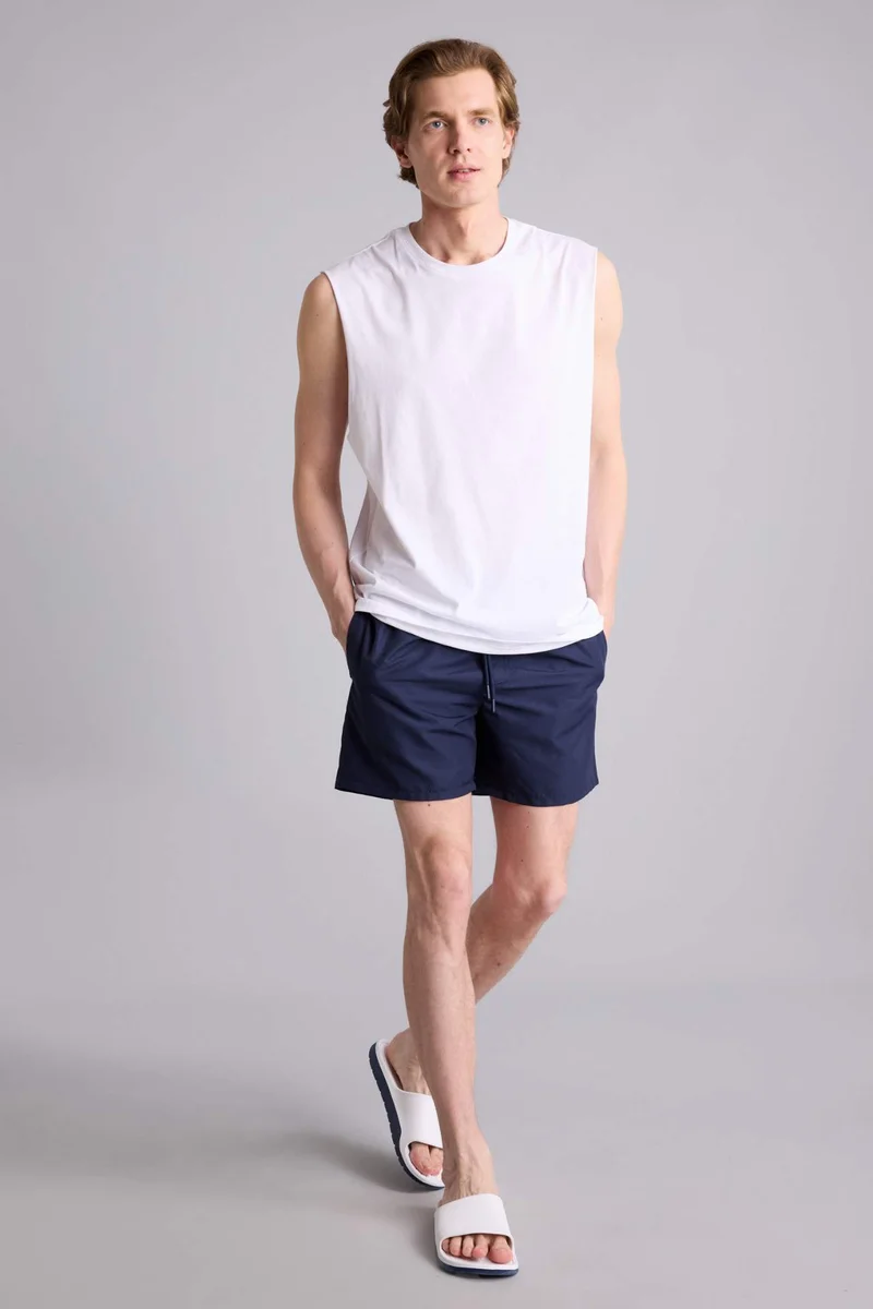 ديفاكتو Mesh Lined Short Length Swim Shorts
