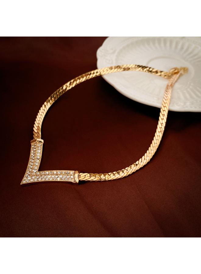 Mid-ancient Vintage Necklace Vintage Jewelry Niche European And American Exaggerated Light Luxury High-grade Necklace Female 
