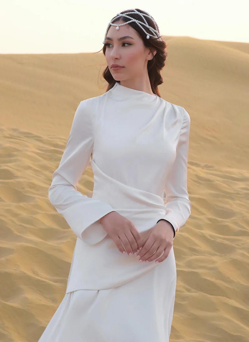 Lichi Long sleeved maxi dress with draping at the waist