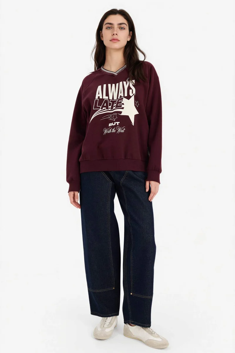 ديفاكتو Oversize Fit Printed Long Sleeve Sweatshirt