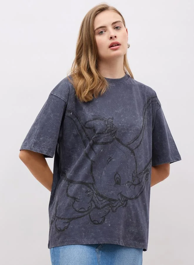 ديزني تيشيرت بطباعة جرافيك بأكمام قصيرة وقصة واسعة