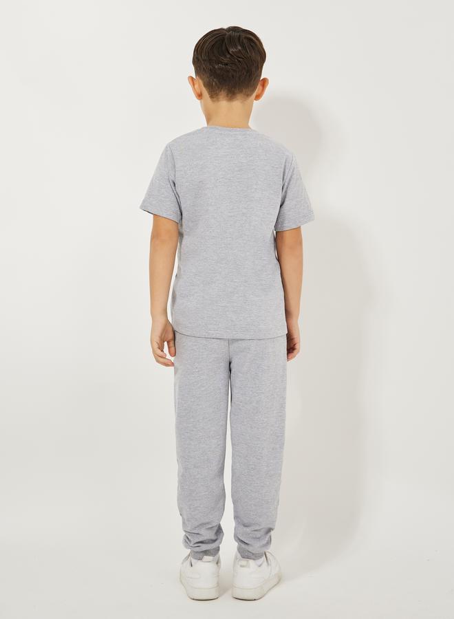 Styli Solid Round Neck T-Shirt & Full Length Pants Set  - Image 4
