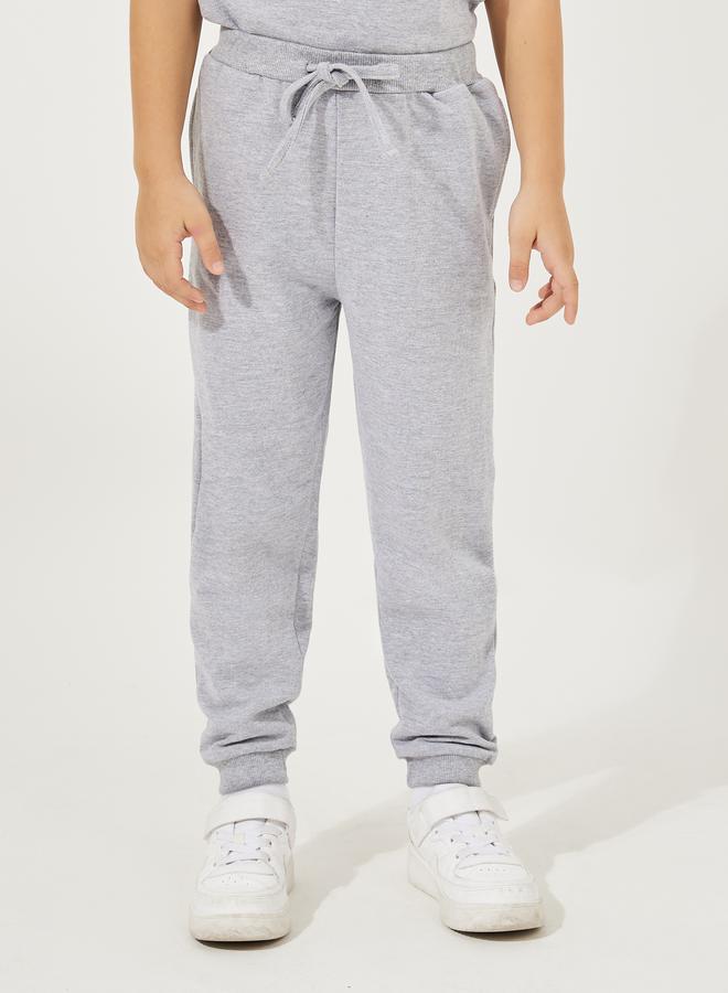 Styli Solid Round Neck T-Shirt & Full Length Pants Set  - Image 5