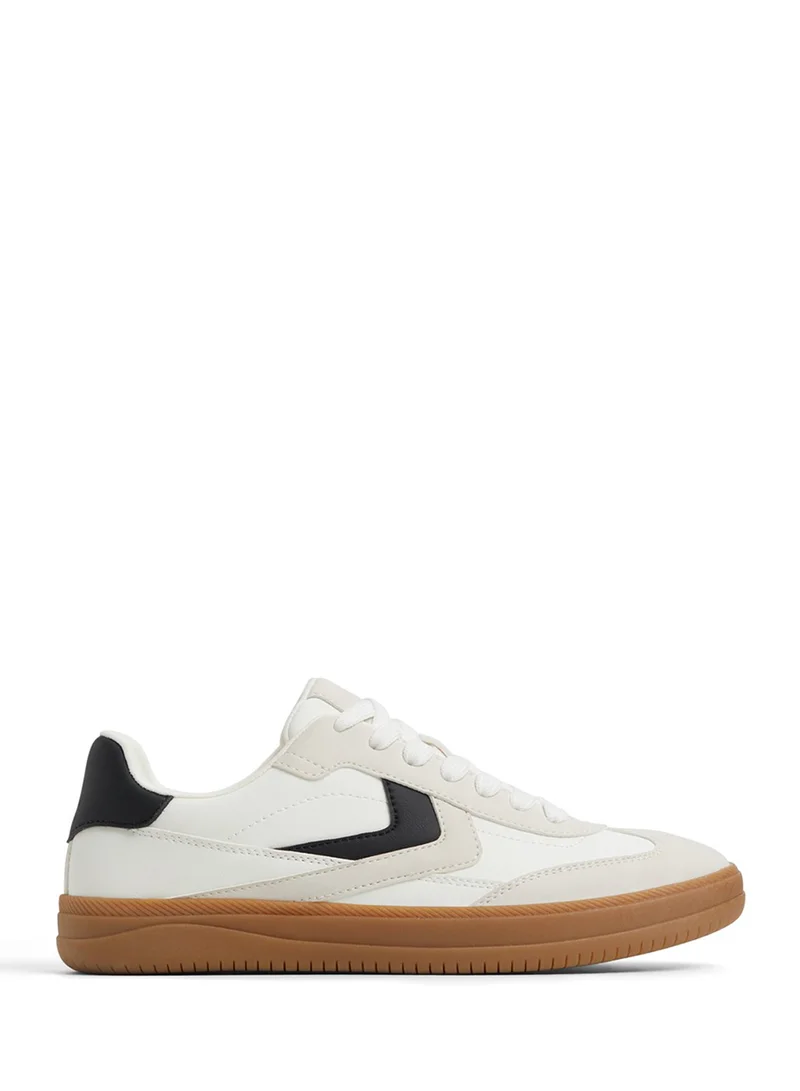 كول ات سبرنج Salome Low Top Sneakers