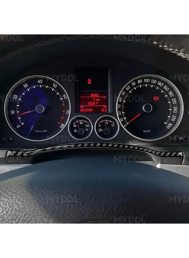 مجموعة شرائط زخرفية بلون الكربون الأسود للوحة القيادة لسيارات فولكس فاجن جيتا وإيوس وجولف 2004-2014 - Image 3