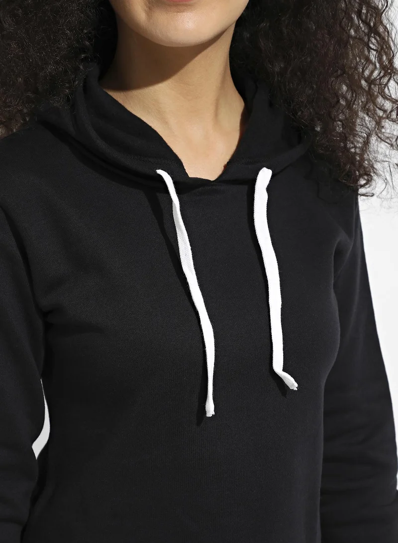 Campus Sutra Women's Black Zip-Front Cropped Hoodie With Contrast Drawstring