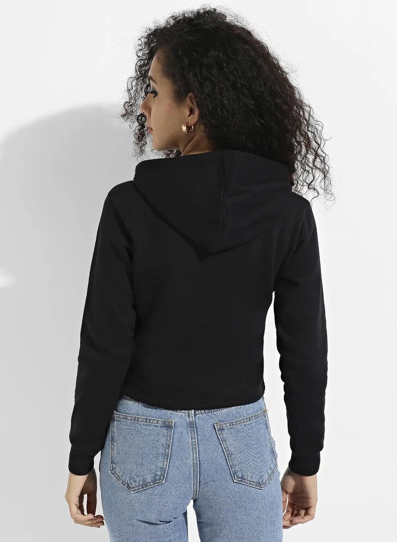 Campus Sutra Women's Black Zip-Front Cropped Hoodie With Contrast Drawstring