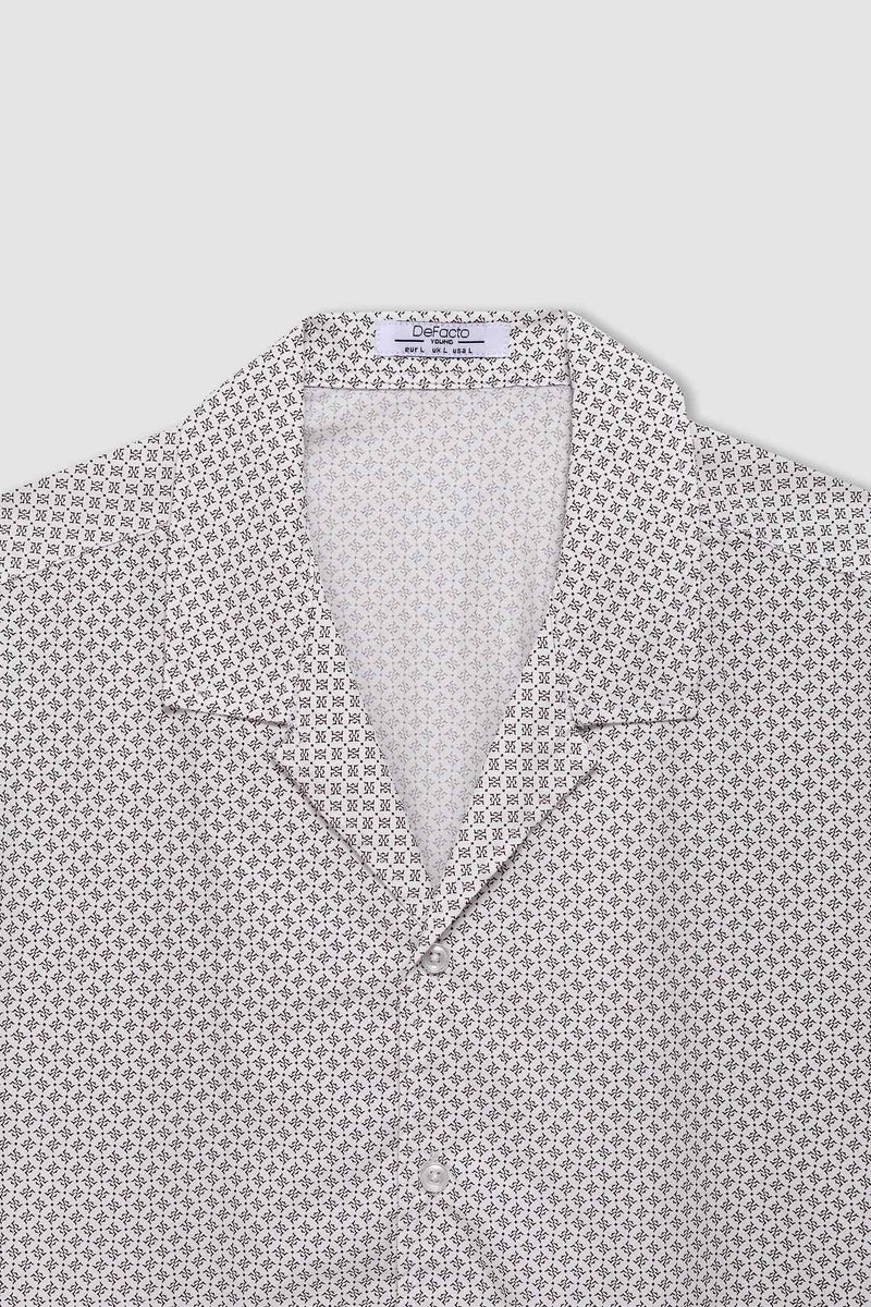 Man Regular Fit Resort Collar Printed Short Sleeve Shirt