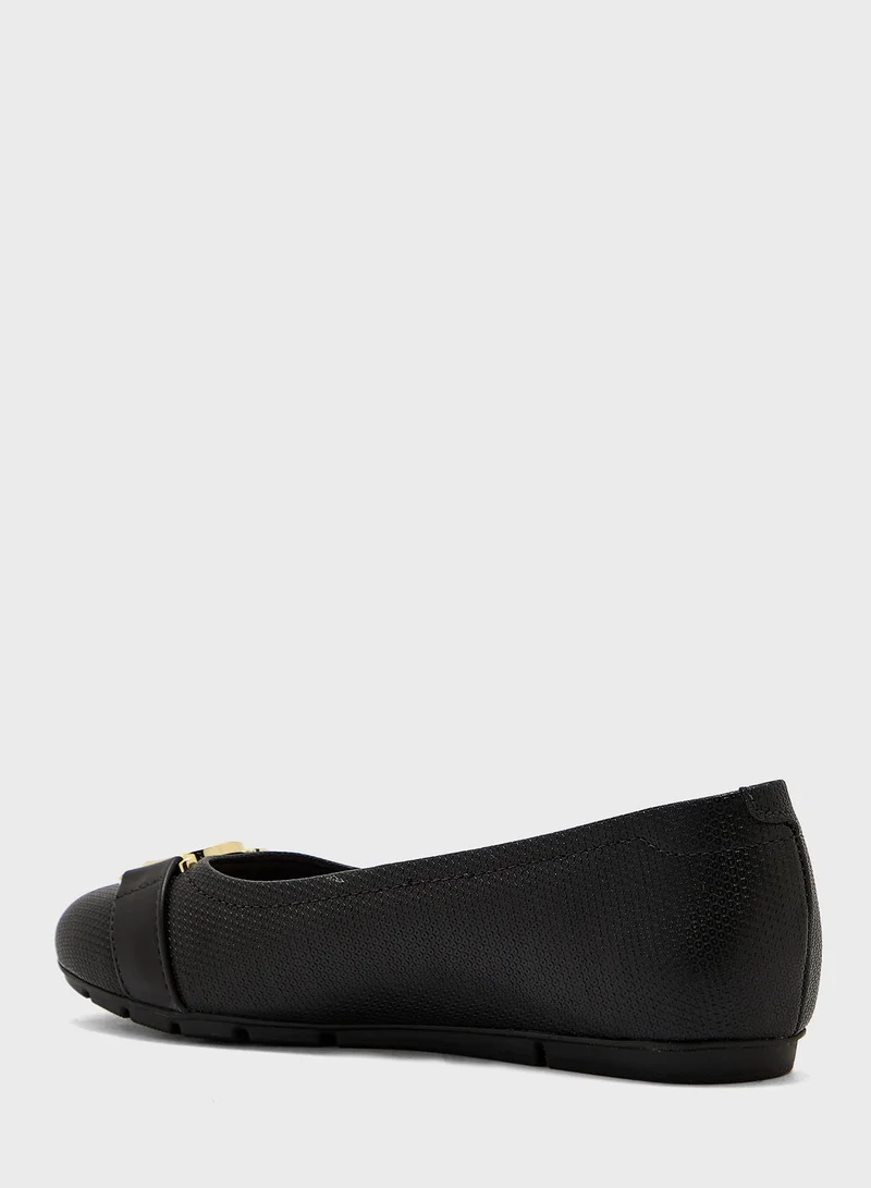 MODARE Blair Flat Ballerinas