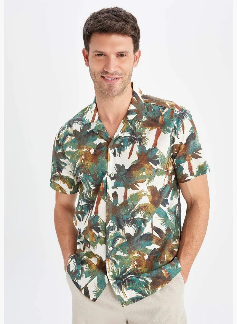 ديفاكتو Regular Fit Shorts Sleeve Jungle Print Shirt